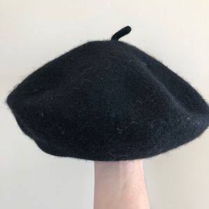 Zara black wool beret hat